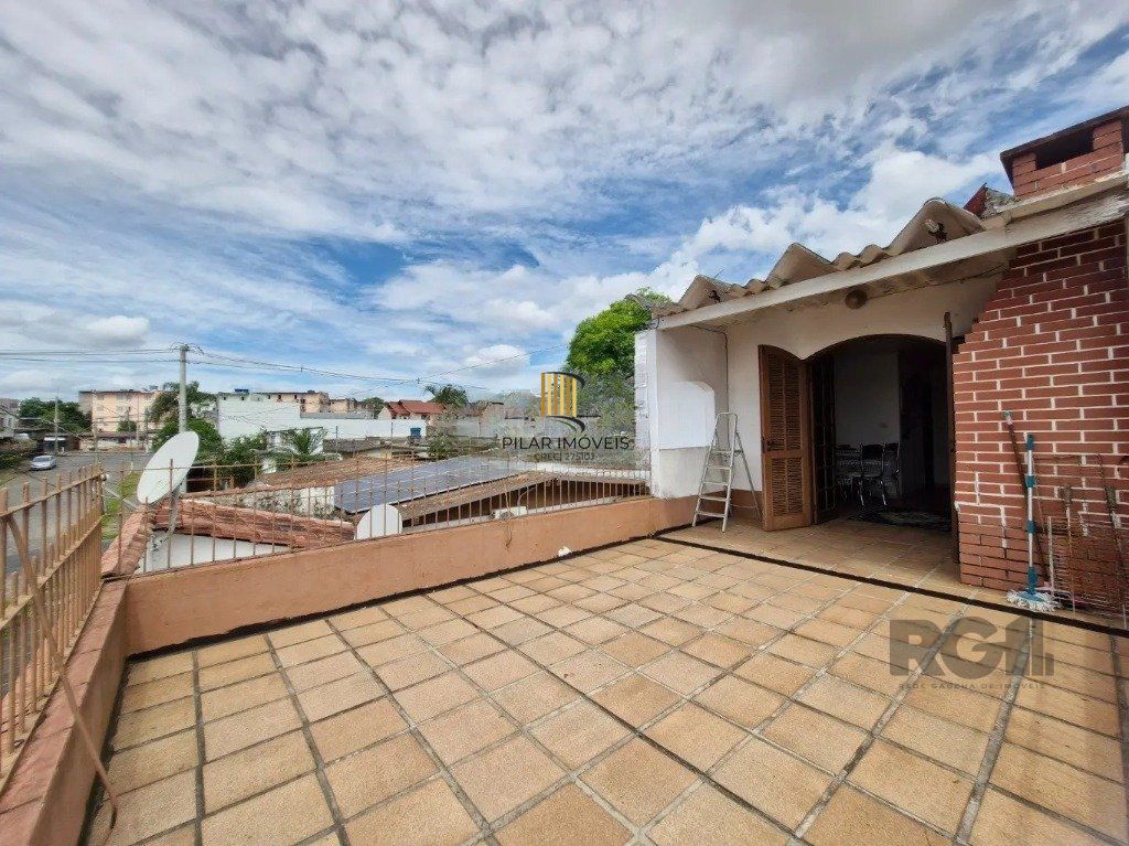 Casa com 4 dormitórios  no bairro Jardim Leopoldina - Pilar Imóveis