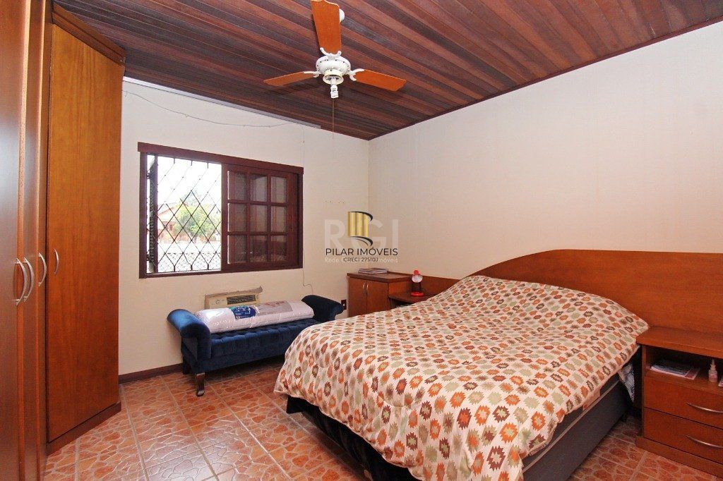 Casa para Venda - 150m², 4 dormitórios, sendo 1 suites, 3 vagas - Nonoai