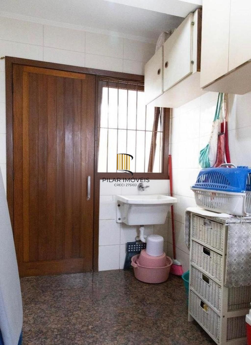 Casa de 3 dormitórios à venda no Bairro, Jardim do Salso - Porto Alegre