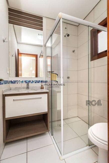 Casa em condomínio de 84m² - 2 dormitórios, 1 suíte e 1 vaga no bairro Ipanema