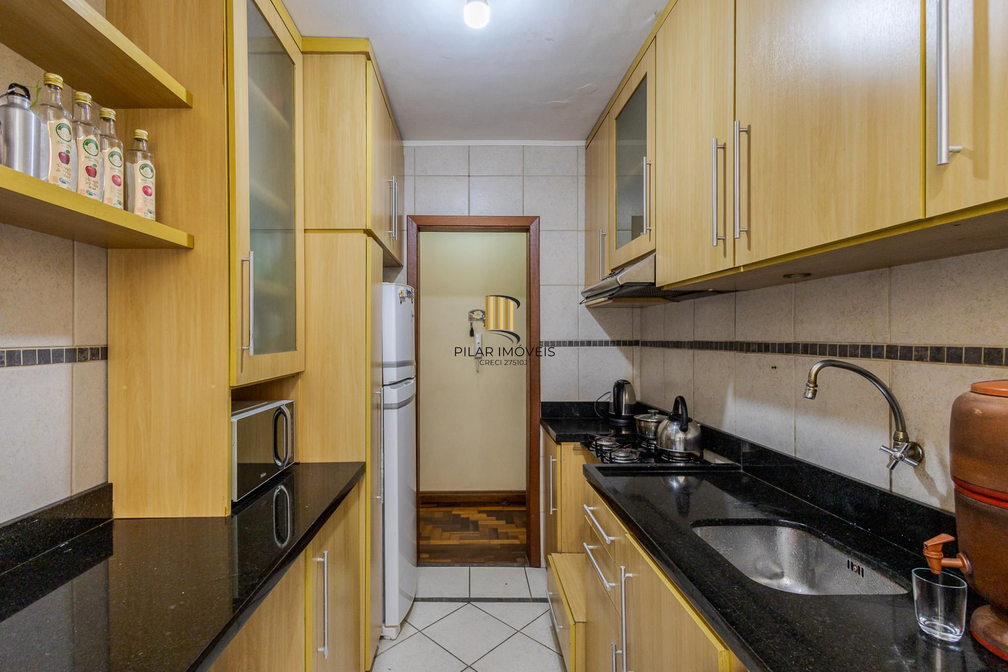 Apartamento de 02 dormitórios no bairro Petropolis em Porto alegre/RS.