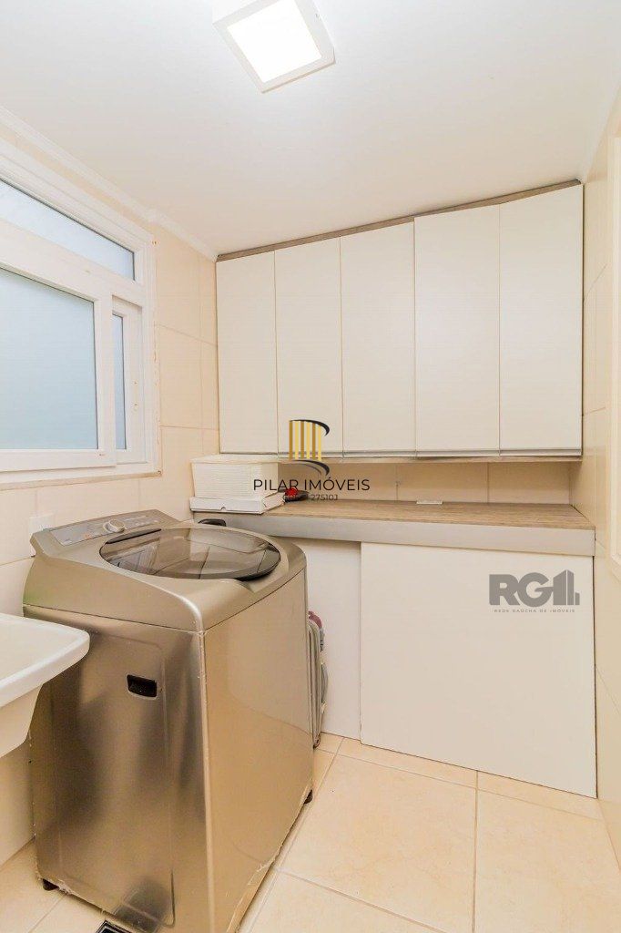 Excelente cobertura de 182m² com 3 dormitórios e 2 vagas.