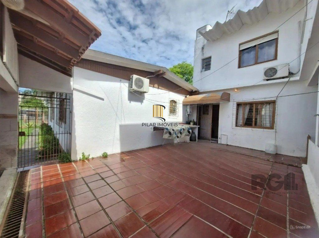 Casa com 4 dormitórios  no bairro Jardim Leopoldina