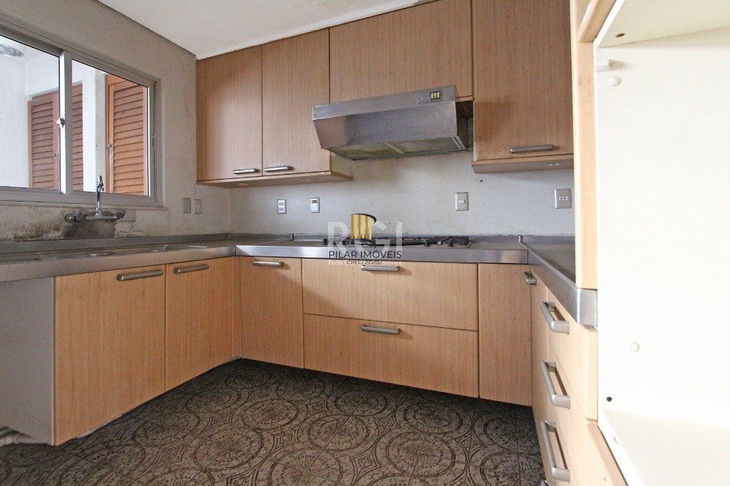 Apartamento para Venda - 388m², 4 dormitórios, sendo 3 suites, 3 vagas - Auxiliadora