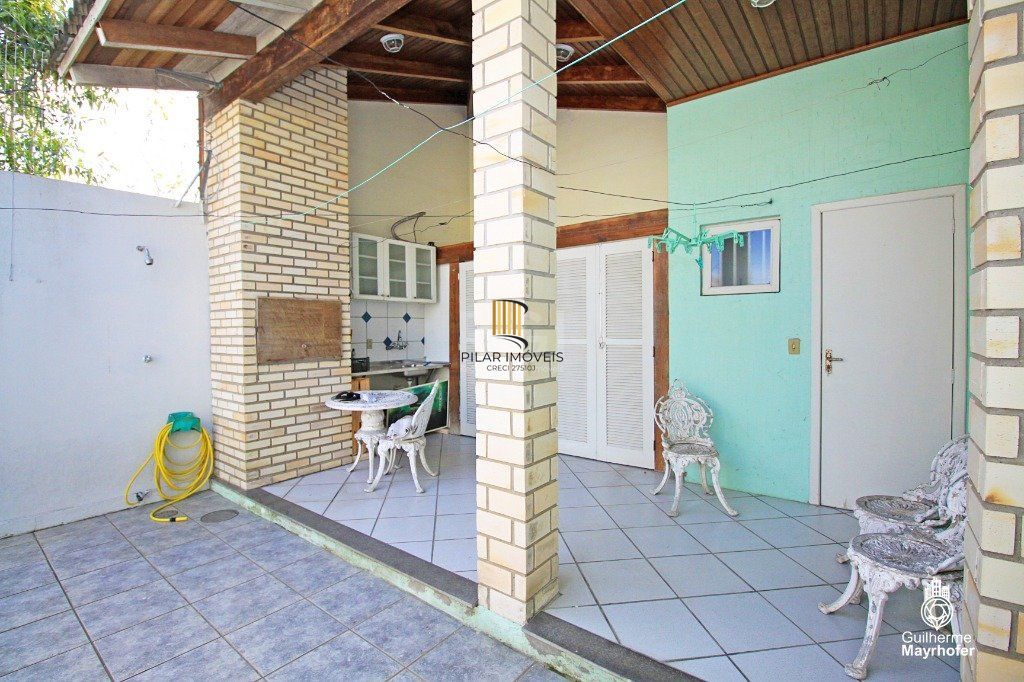 Casa para Venda - 130m², 3 dormitórios, sendo 1 suites, 4 vagas - Sarandi