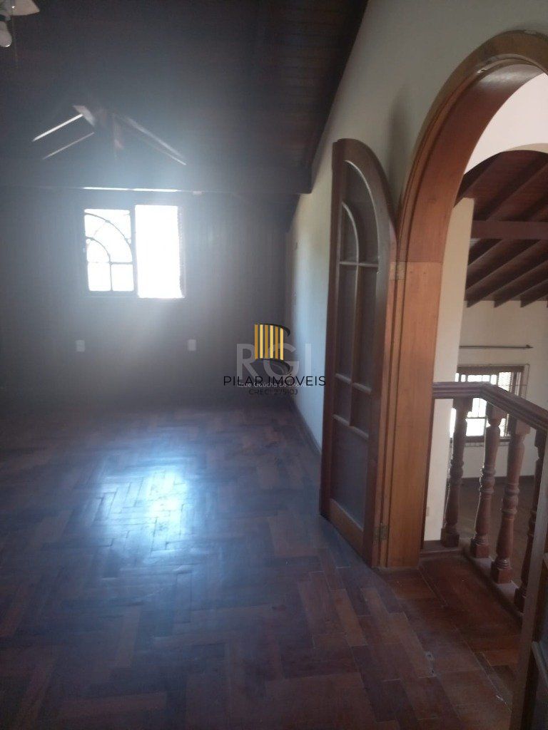 Casa 3 dormitórios no bairro Nonoai