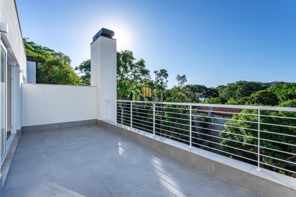 Casa Condominio para Venda - 450m², 3 dormitórios, sendo 3 suites, 3 vagas - Pedra Redonda
