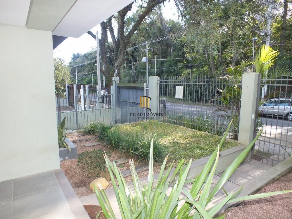 Casa 367m², 3 dormitórios, 4 vagas no bairro Ipanema