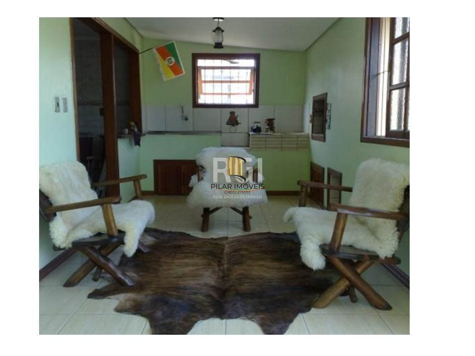 Casa para Venda - 634m², 2 dormitórios, sendo 1 suites, 3 vagas - Lomba do Pinheiro