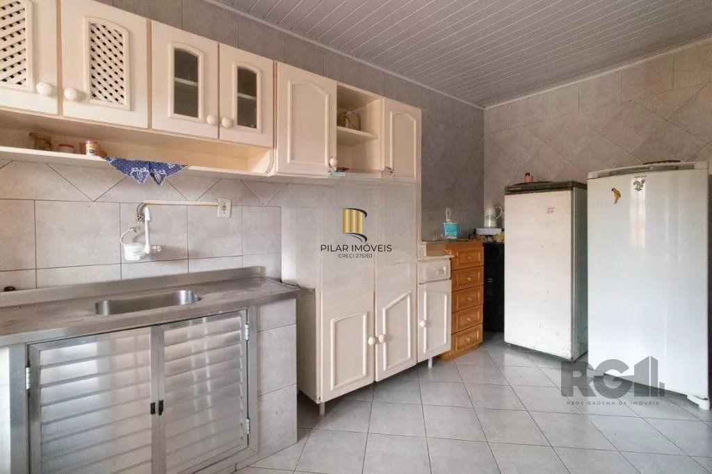 Casa 3 Dormitório(s) Bairro Glória