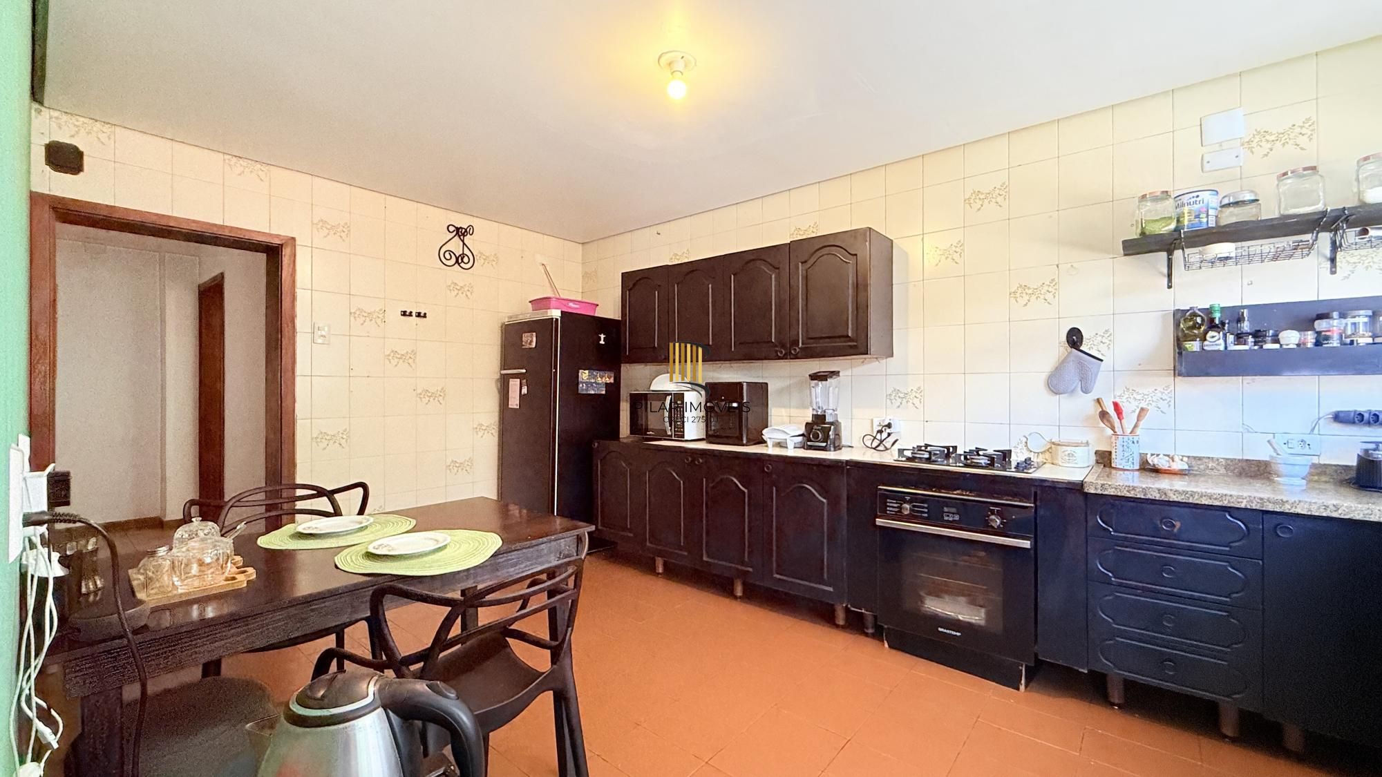 Casa 4 dormitórios no bairro Teresópolis