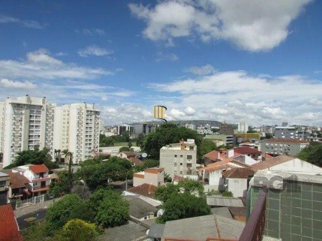 Cobertura 2 dormitórios no bairro Cristo Redentor