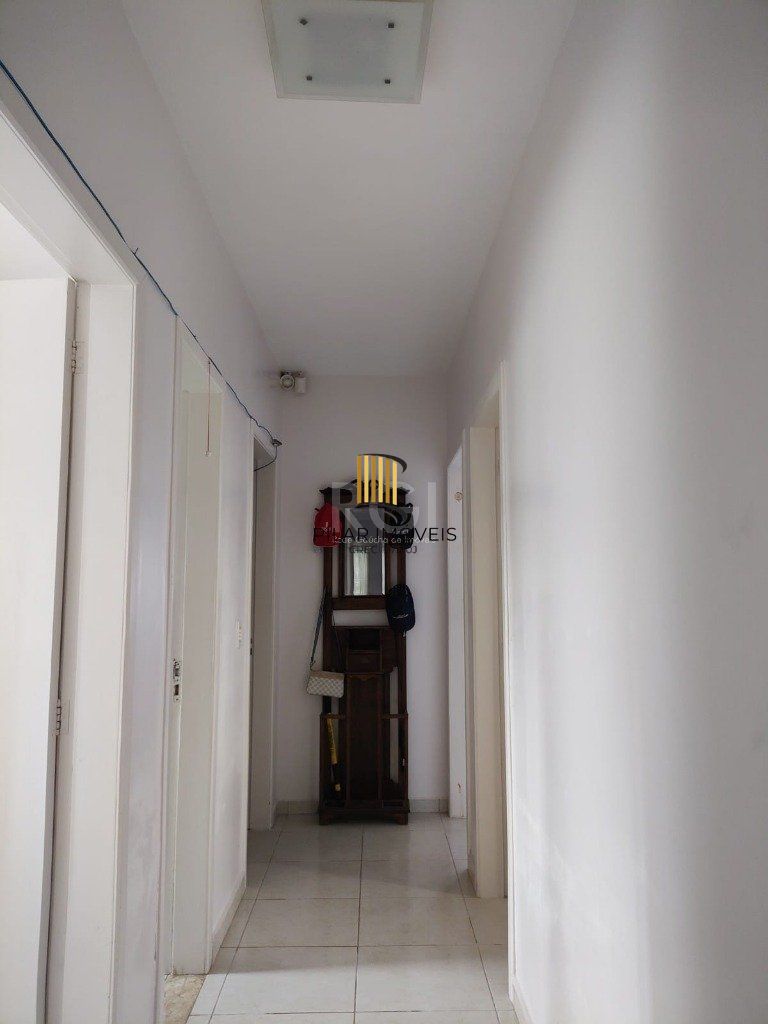 Casa para Venda - 160.78m², 4 dormitórios, sendo 2 suites, 5 vagas - Centro