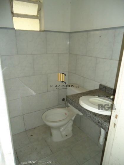 Casa à venda 350 m²  Rua Lagoinha, Petrópolis, Porto Alegre