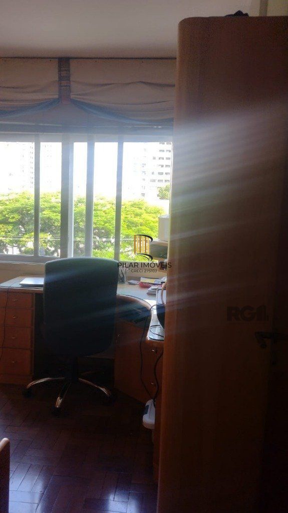 Apartamento 74m² 3 dormitórios no Menino Deus!