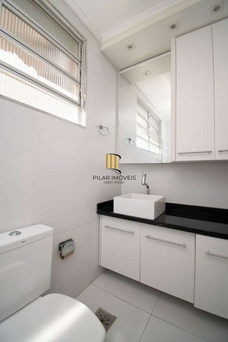 Apartamento de 3 dormitórios à venda no Bairro Centro Histórico, Porto Alegre.
