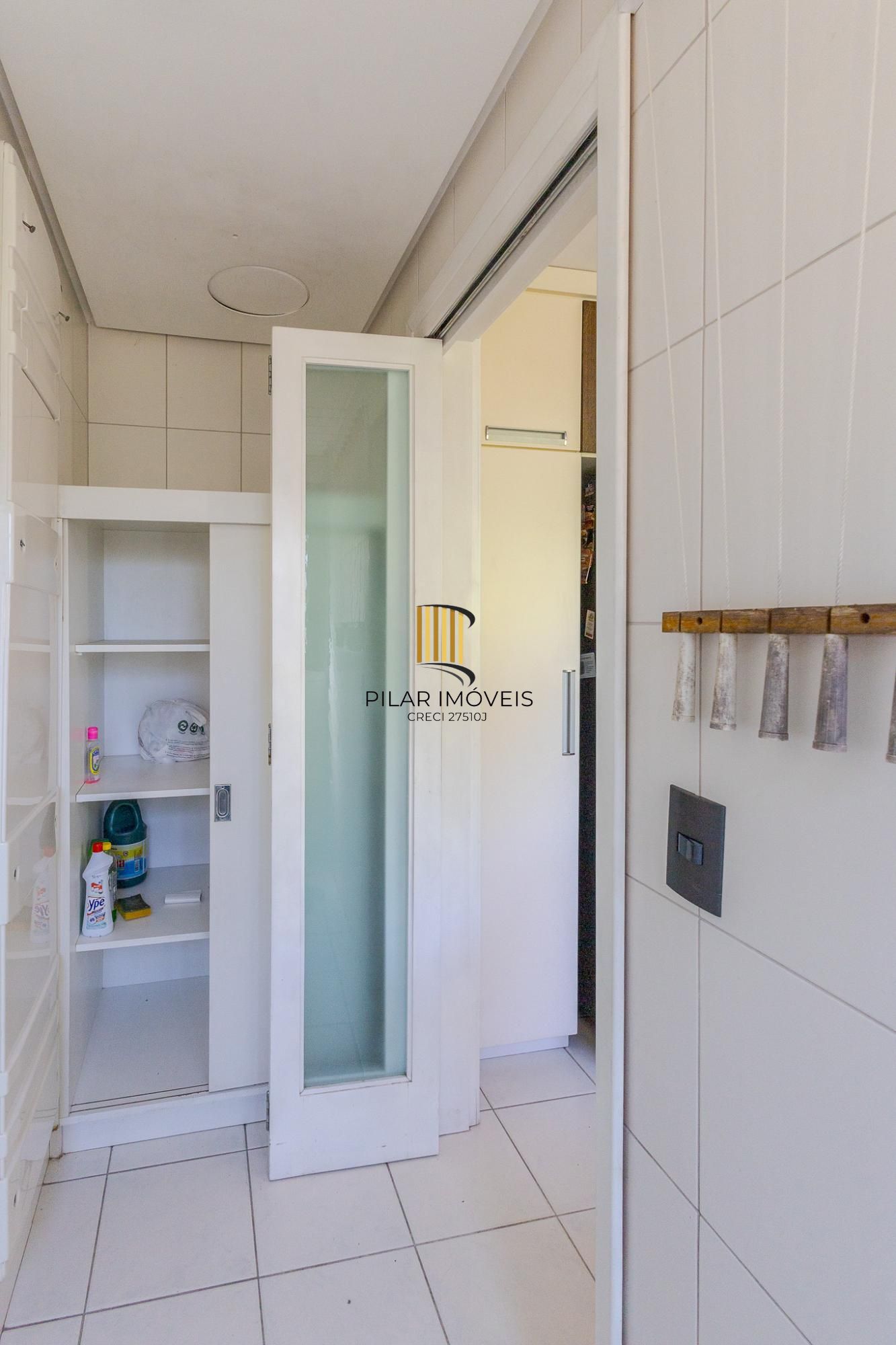 **Apartamento Mobiliado à Venda no bairro Bela Vista em Porto Alegre, RS**