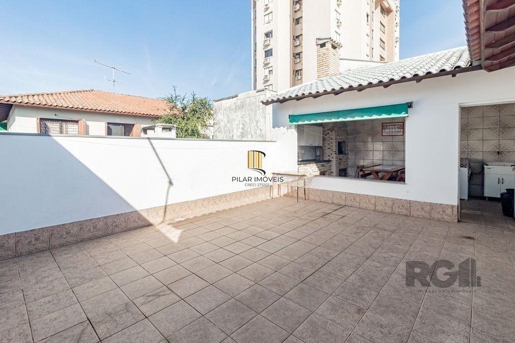 casa de 2 dormitórios, com 229m² no bairro Jardim Itu