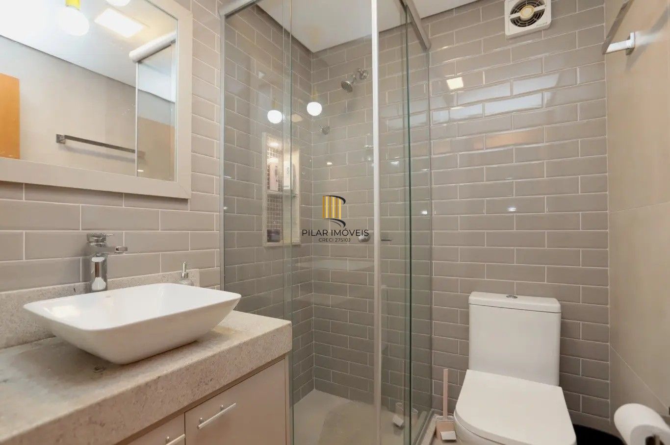 Casa de Condomínio 2 dormitórios no bairro Camaquã