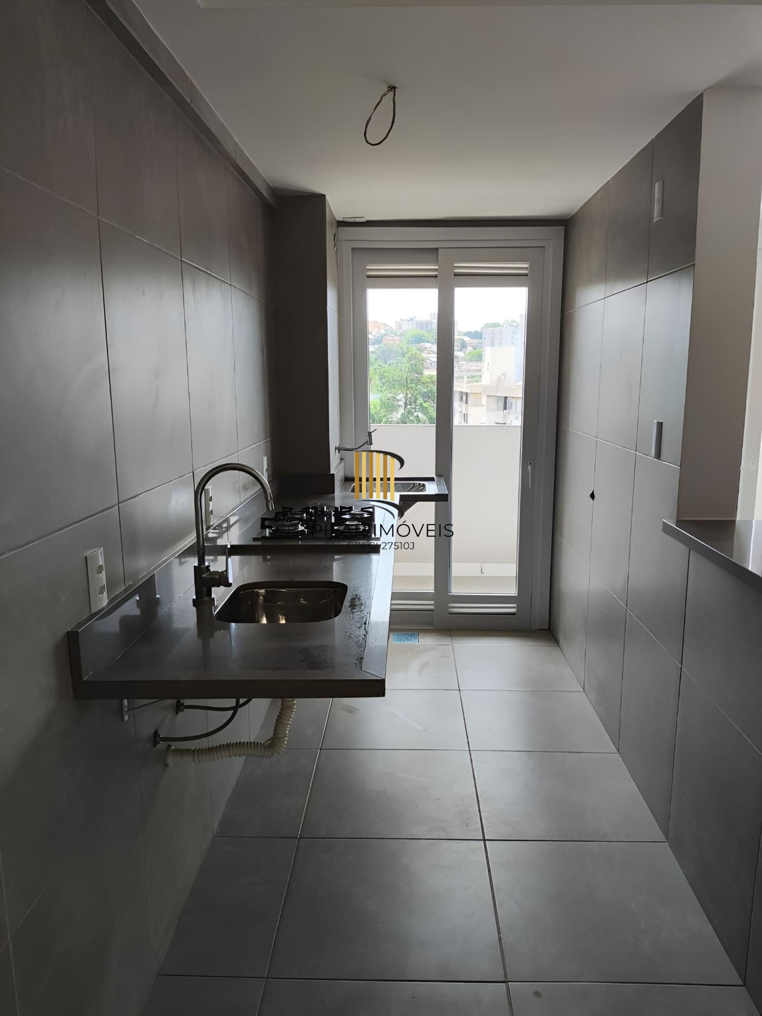 Apartamento de 2 dormitórios no Bairro Teresópolis - Porto Alegre
