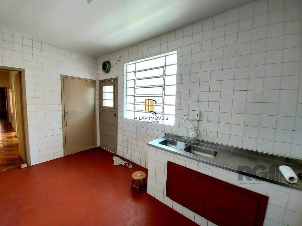 Excelente apartamento de 135m² com 5 dormitórios.