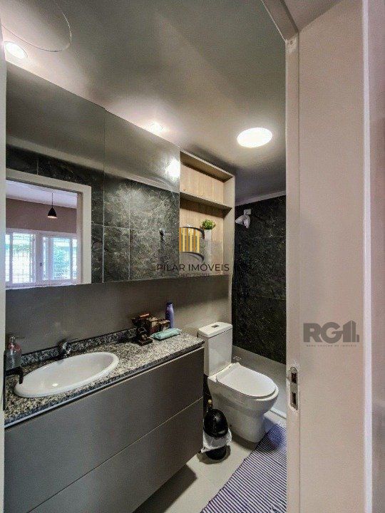 Apartamento 3 dormitórios no bairro Azenha