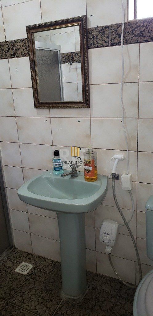 Casa para Venda - 200m², 8 dormitórios, 5 vagas - Teresópolis