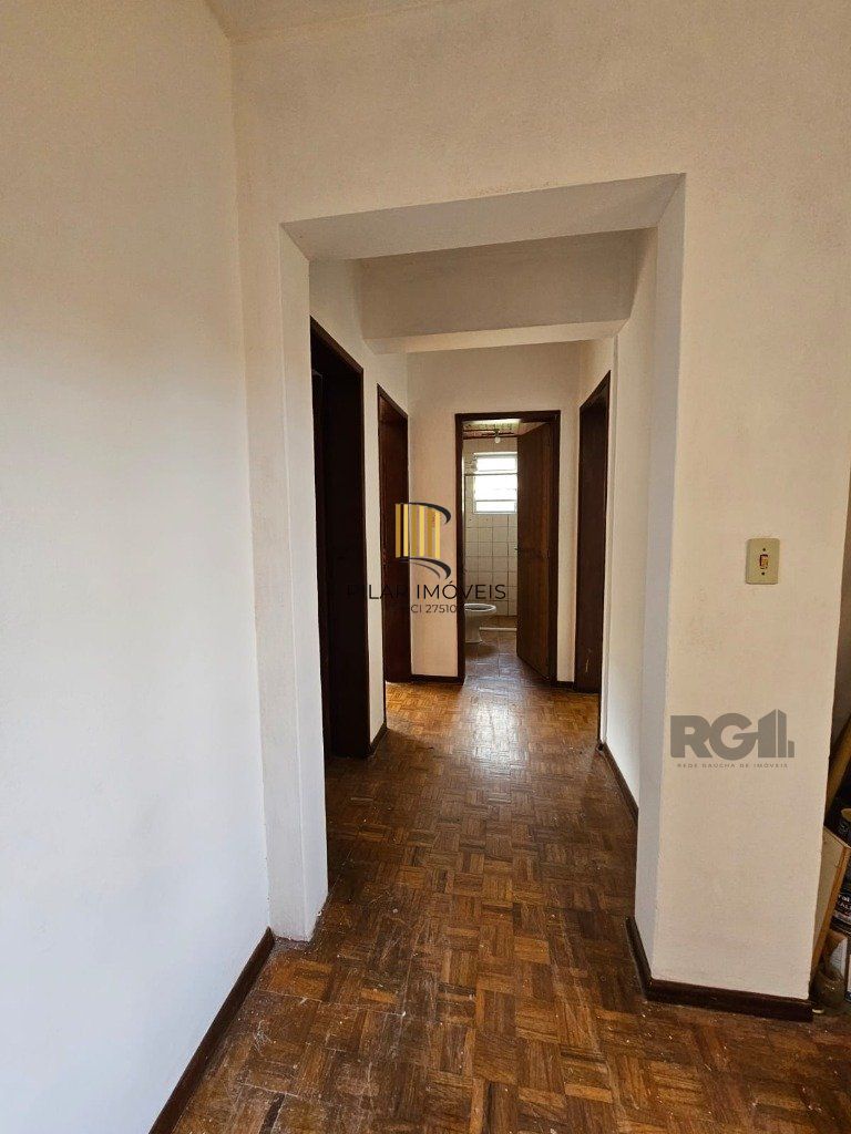 Casa para Venda - 248.56m², 5 dormitórios, 2 vagas - Teresópolis