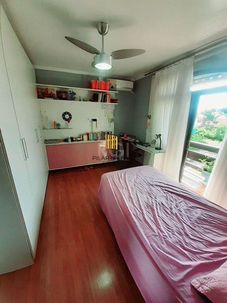 Casa para Venda - 260m², 4 dormitórios, sendo 1 suites, 4 vagas - Nonoai
