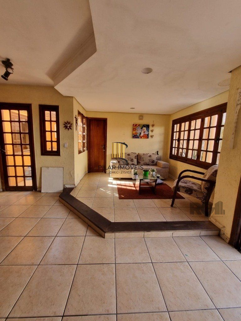 Casa com 5 quartos e espaço gourmet | Próx. à Terceira Perimetral