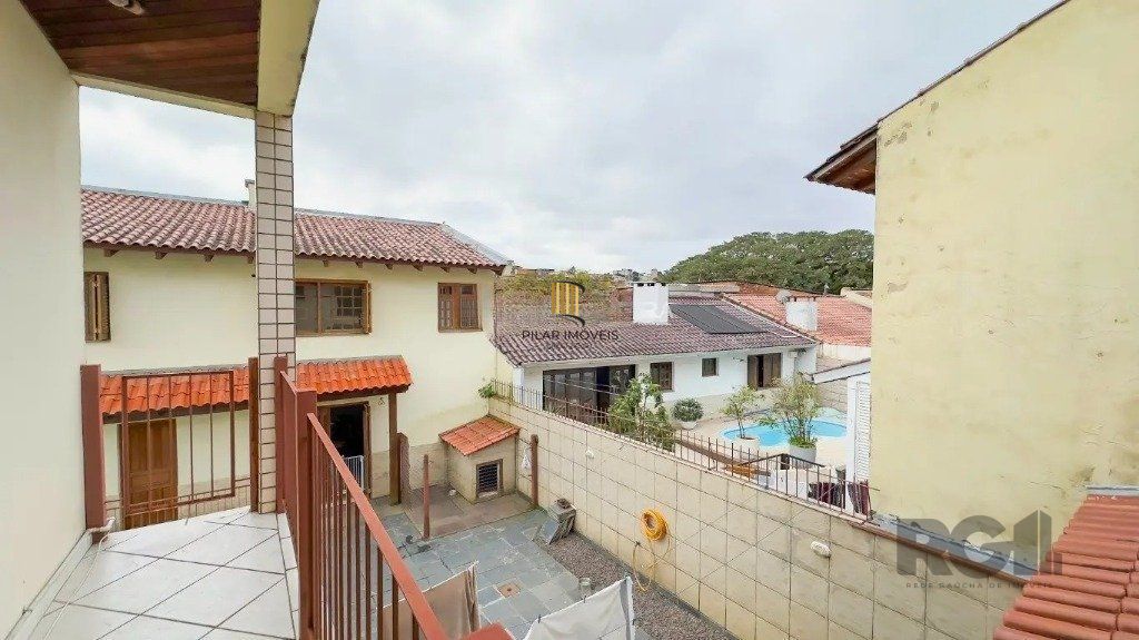 Casa com 4 quartos no bairro nonoai