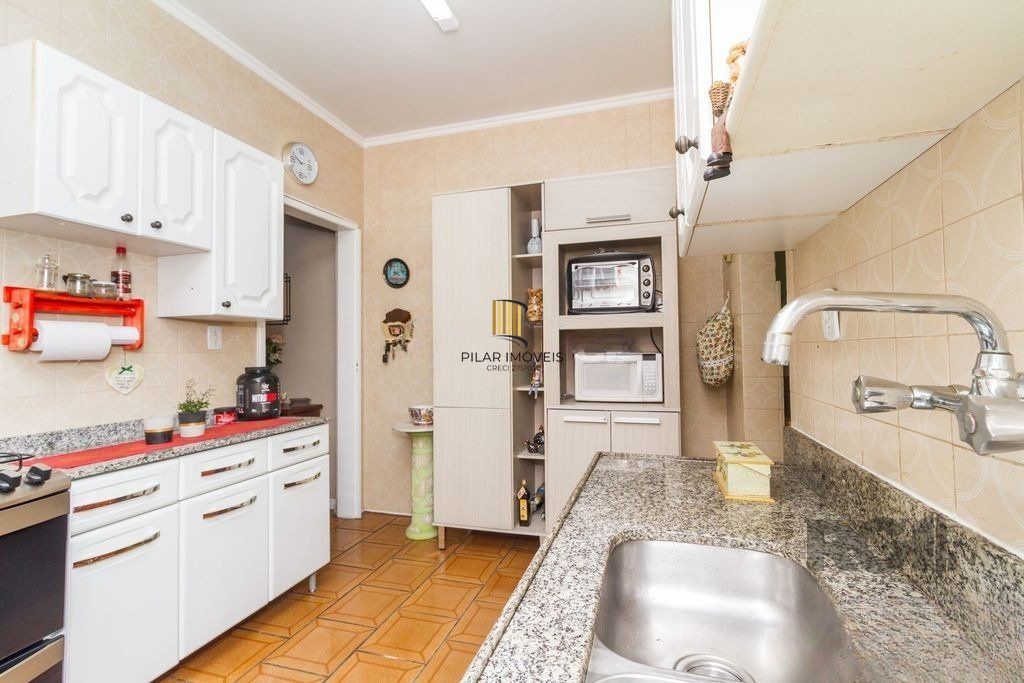 Casa 4 dormitórios no bairro Espírito Santo