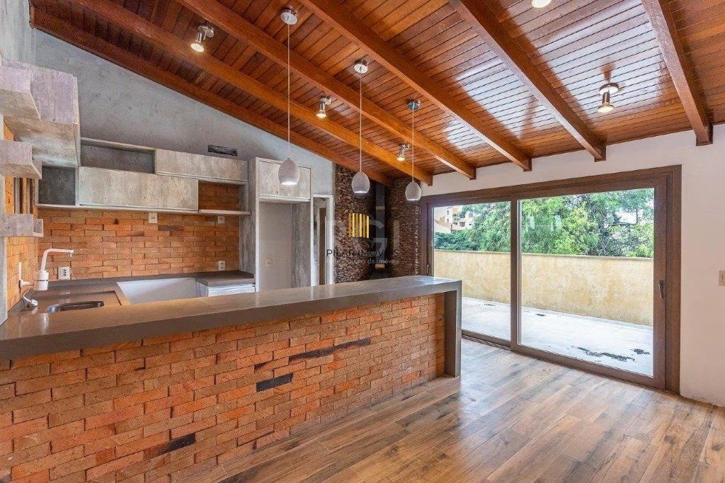 Cobertura de 140m² - 3 dormitórios, 2 banheiros, terraço com churrasqueira e 1 vaga de garagem no Bom Jesus - Pilar Imóveis