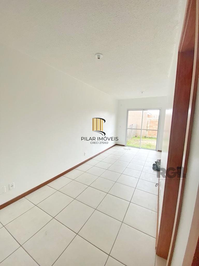 Casa 2 dormitórios no bairro Restinga