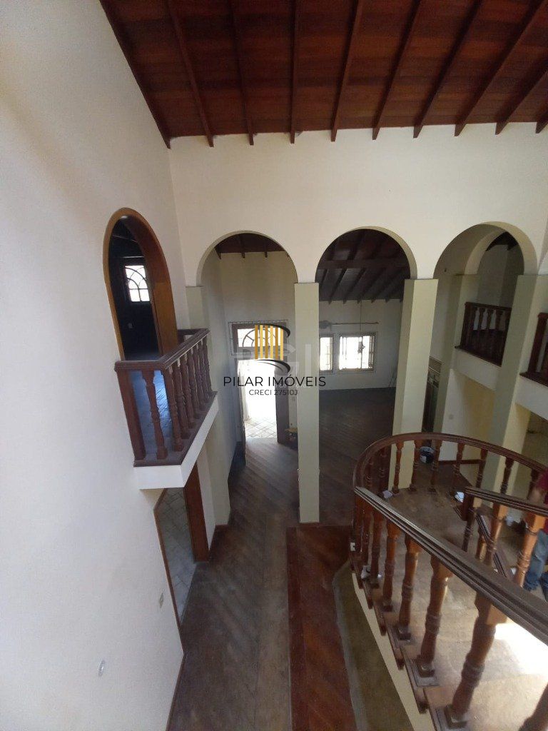 Casa 3 dormitórios no bairro Nonoai