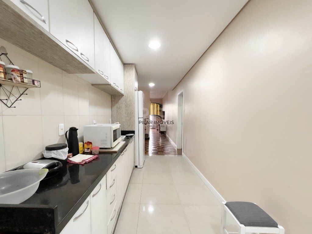 Apartamento 85m² - 3 dormitórios, sacada, churrasqueira no bairro Cidade Baixa