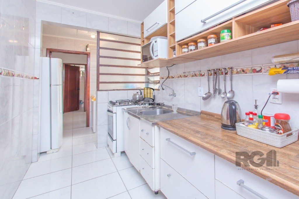 Apartamento 2 dormitórios e 2 banheiros no bairro Santa Cecília