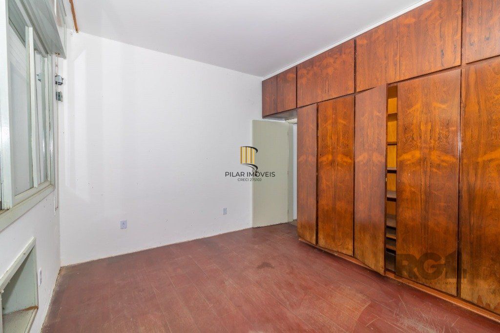 Casa 5 dormitórios no bairro Farroupilha