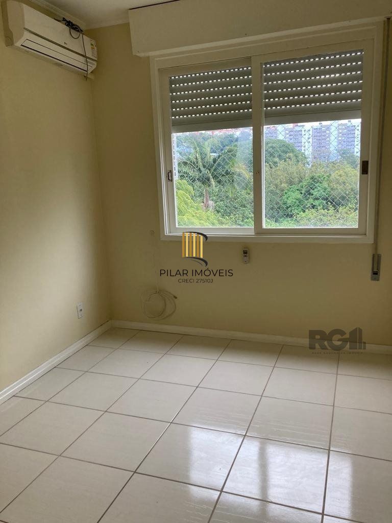 Apartamento de 2 dormitórios com 1 vaga no bairro Nonoai