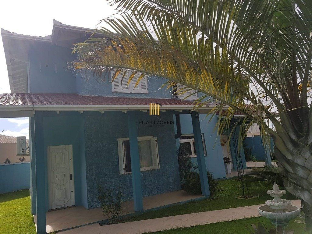 Casa 4 dormitórios no bairro Centenário