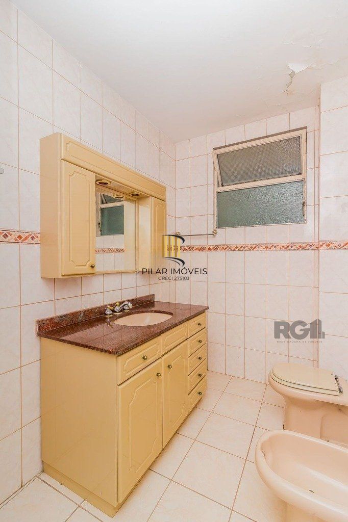 Apartamento de 3 dormitórios, bairro Bom Fim