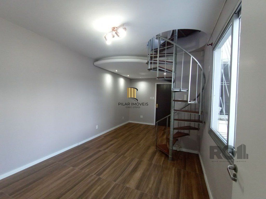 Cobertura 139m², 2 dormitórios, terraço, 2 vagas no bairro Santana