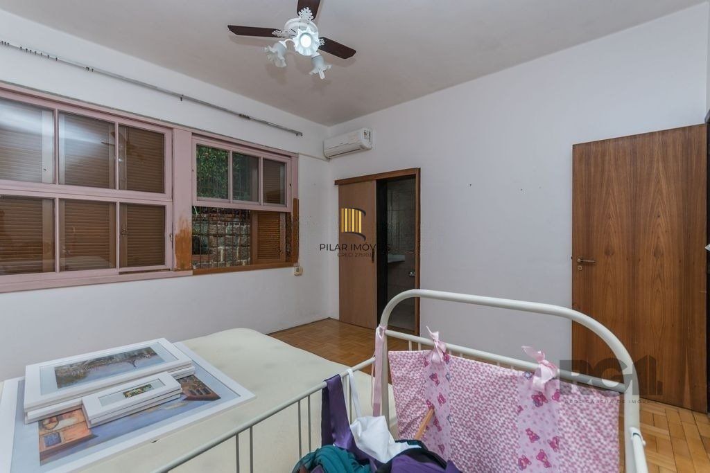 Excelente casa de 150m² com 3 dormitórios e 2 vagas.