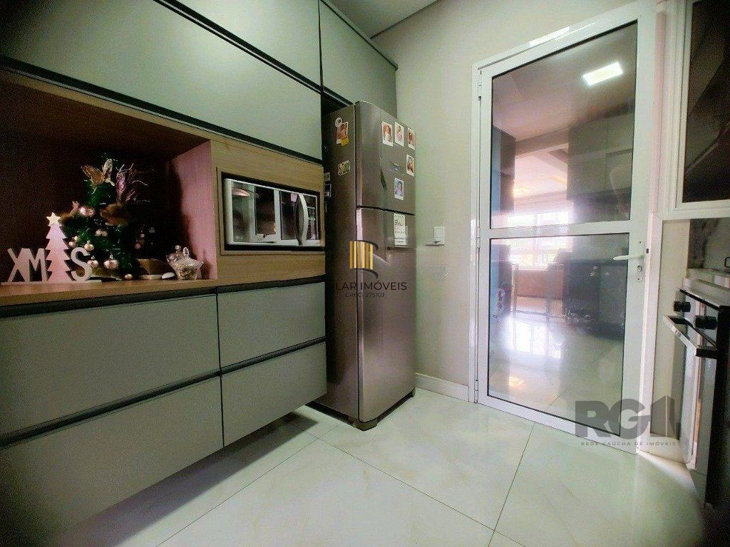 Casa com 3 dormitórios no bairro hípica