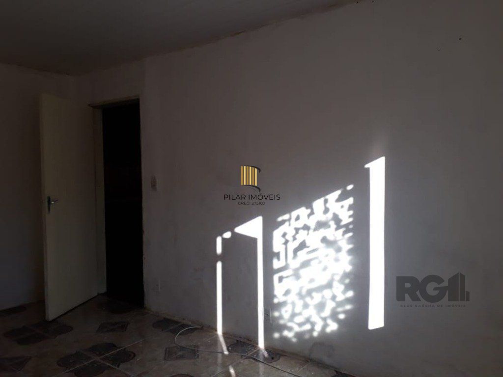 Casa de 3 dormitórios, no bairro Lomba do Pinheiro