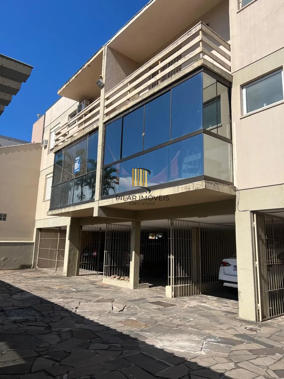 Apartamento 2 dormitórios no bairro Glória