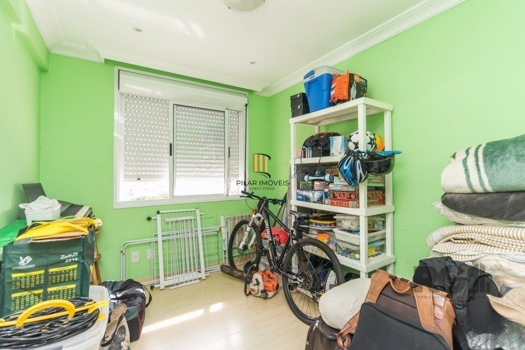 Apartamento 95m² - semi mobiliado, 3 dormitórios, 1 suíte e 2 vagas no bairro Passo da Areia