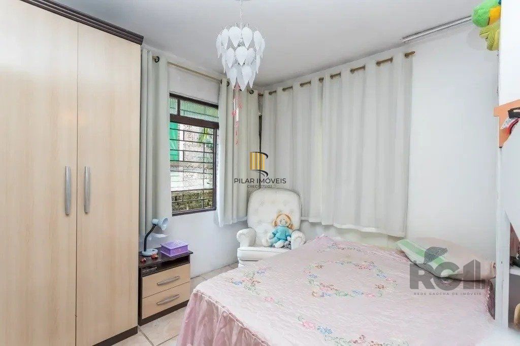 Casa de 3 dormitórios no bairro Jardim Carvalho