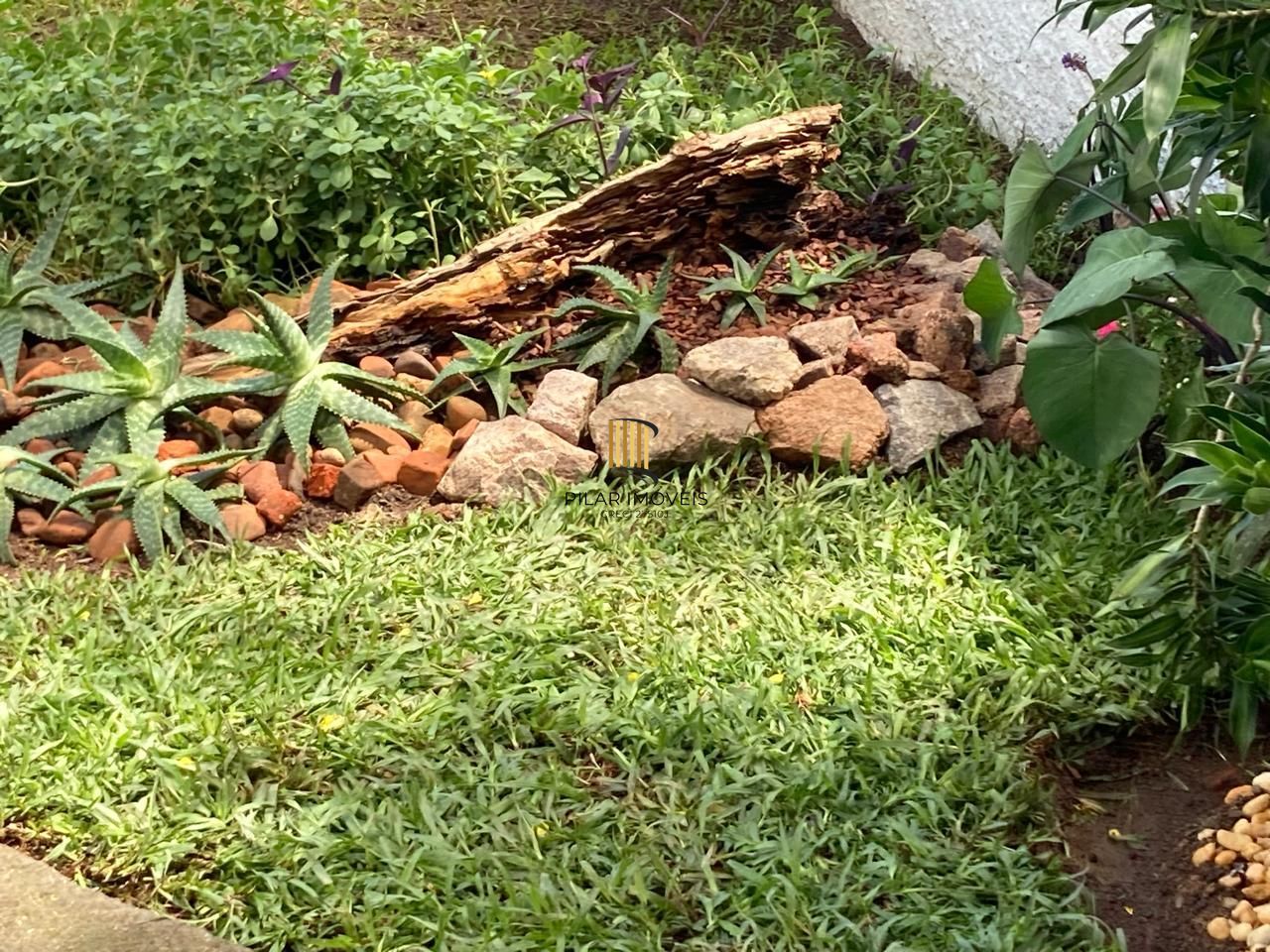 CASA BEM LOCALIZADA NA CAVALHADA EM FRENTE AO CECOPAM - Pilar Imóveis