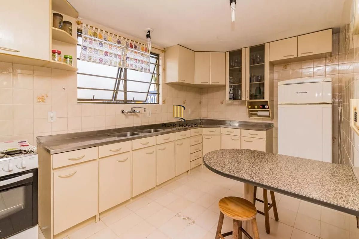 Apartamento de 2 dormitórios no bairro Medianeira